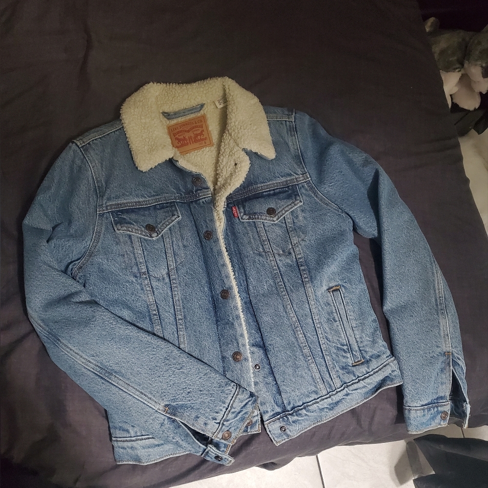 Levi's sherpa trucker  jacket